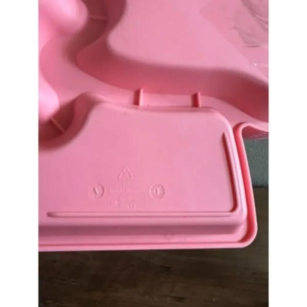 Mainstays Unicorn Shaped Pink Divider Eating  Plates - Set of  7